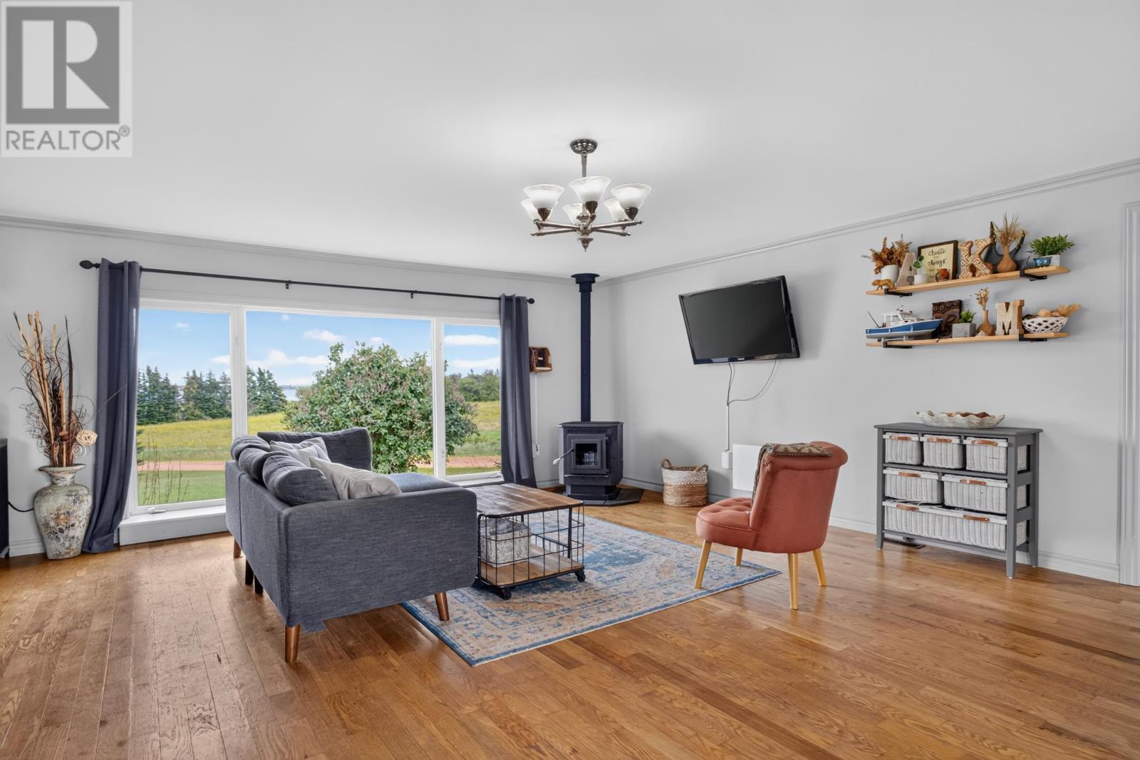 4 Maple Drive - Image 7