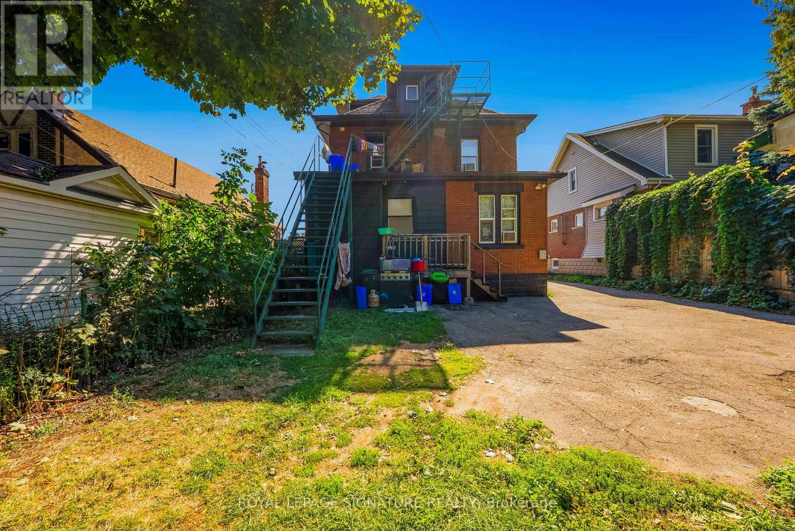 74 KENILWORTH AVENUE S - 3