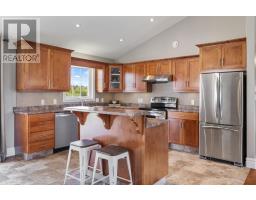 Family room - 132 Osprey Avenue, Cornwall, PE C0A1H4 Photo 9