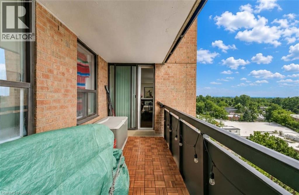 #804 3845 LAKESHORE Boulevard W - Image 3