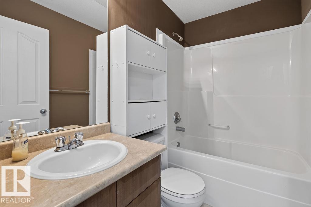 4720 204 ST NW - 32