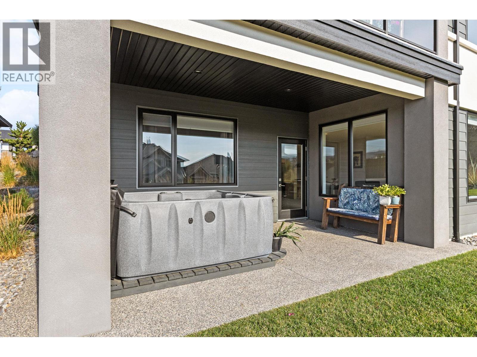 8 1349 Rocky Point Drive, Kelowna