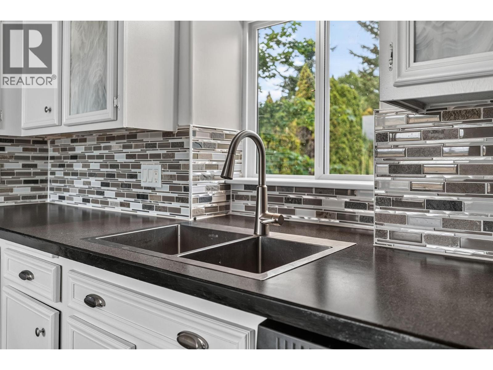  2848 Inverness Road, West Kelowna