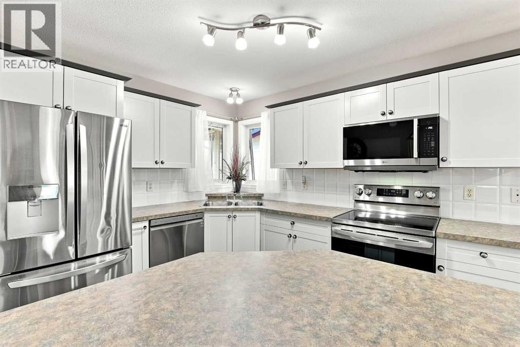 Listing photo – 91 Doherty Close, Red Deer
