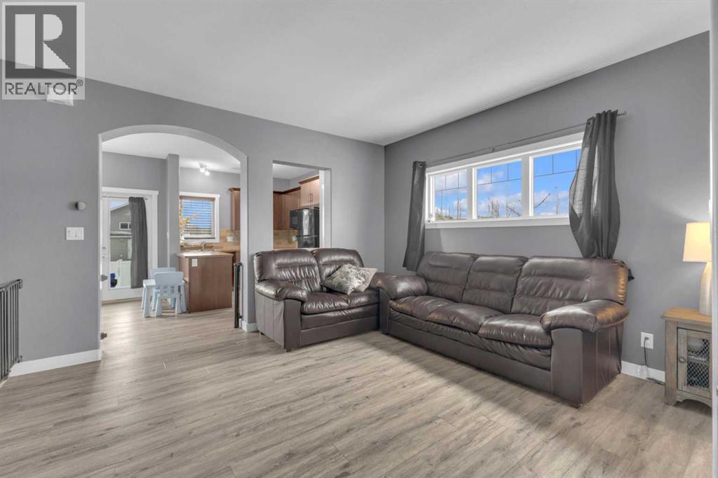 Listing photo – 2 Sullivan Close, Red Deer