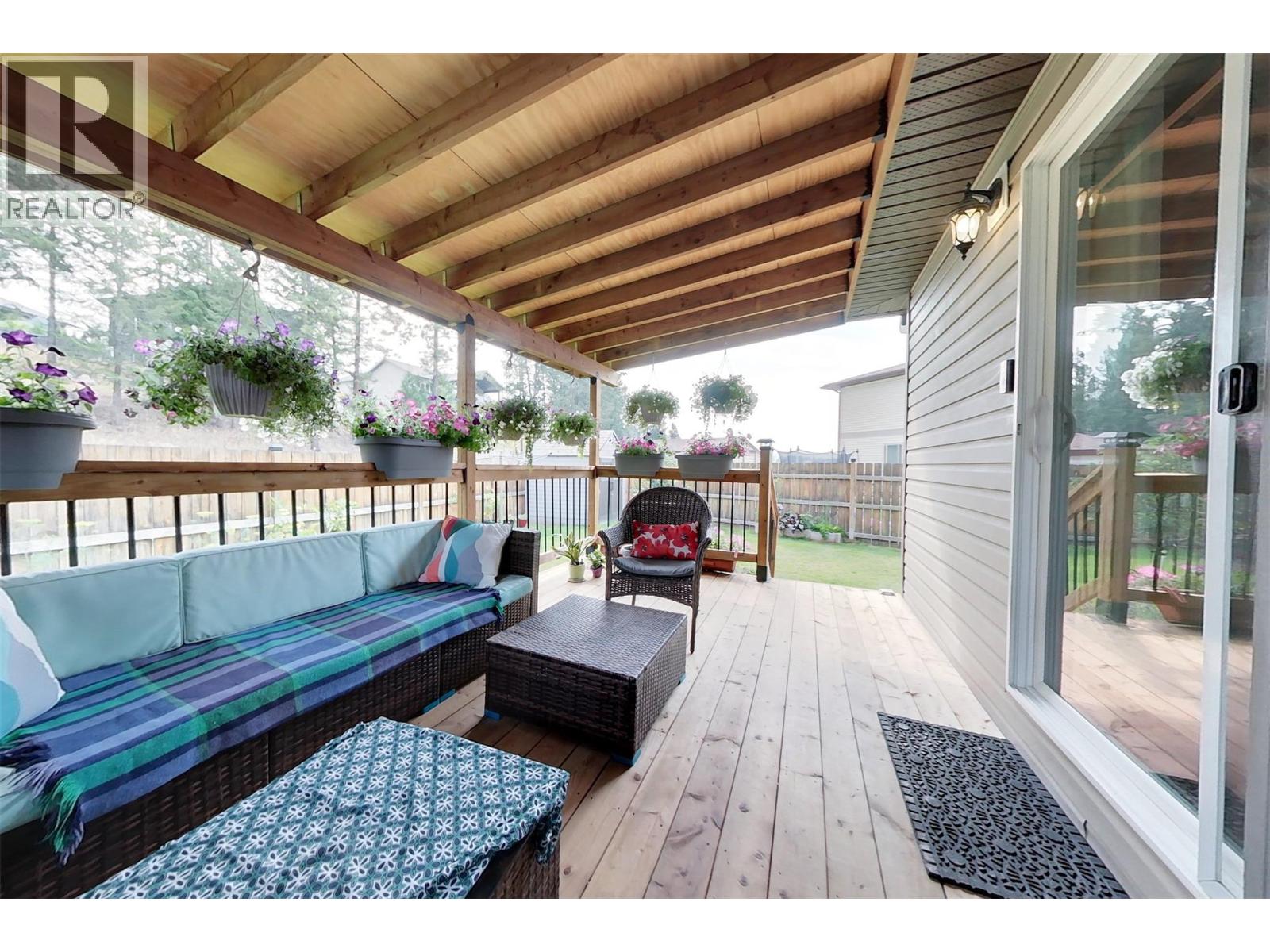 1900 Kelowna Crescent - Image 14