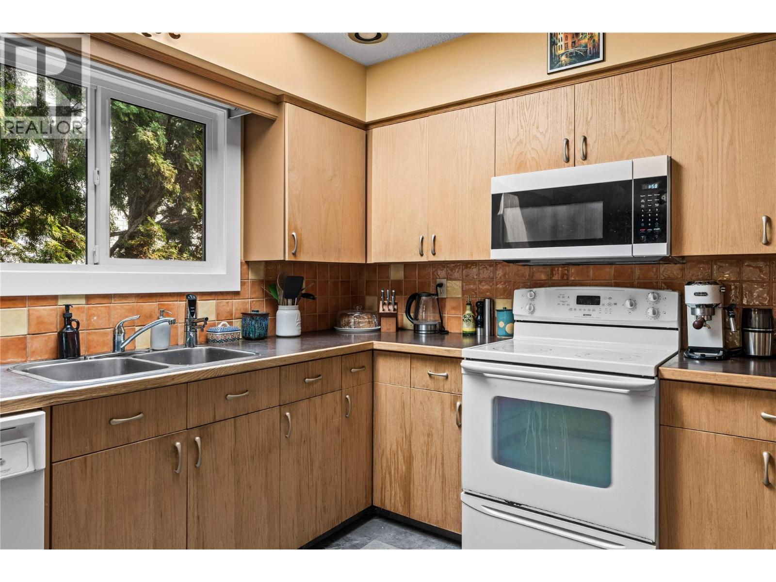 1503 39A Avenue, Vernon