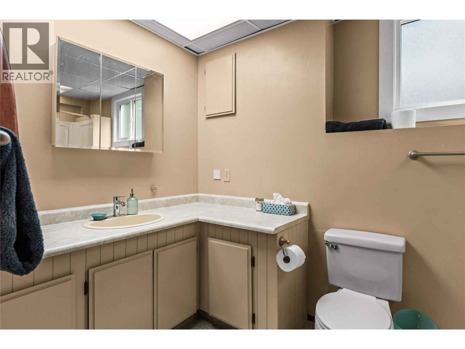 1503 39A Avenue, Vernon