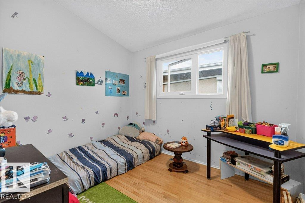 8308 68A ST NW - 18