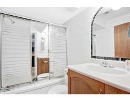 10886 132a Street, Surrey, BC V3T3Y4 Photo 7
