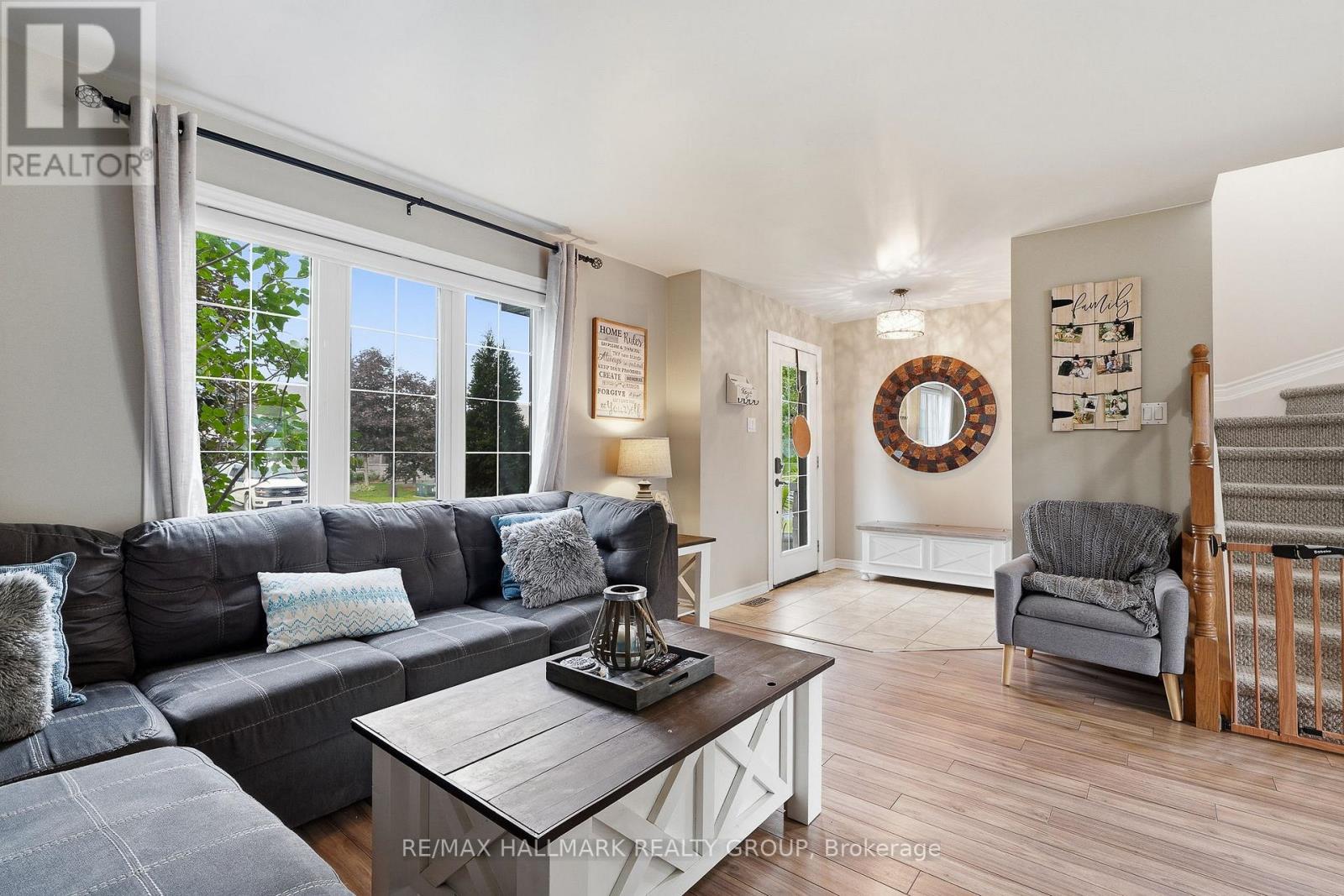 438 DENIS STREET - Image 13