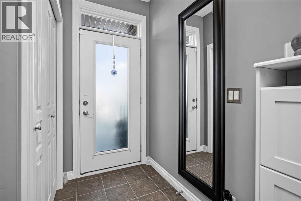 #2 140 Rockyledge View NW - 19