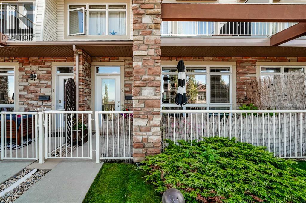 #2 140 Rockyledge View NW - 31