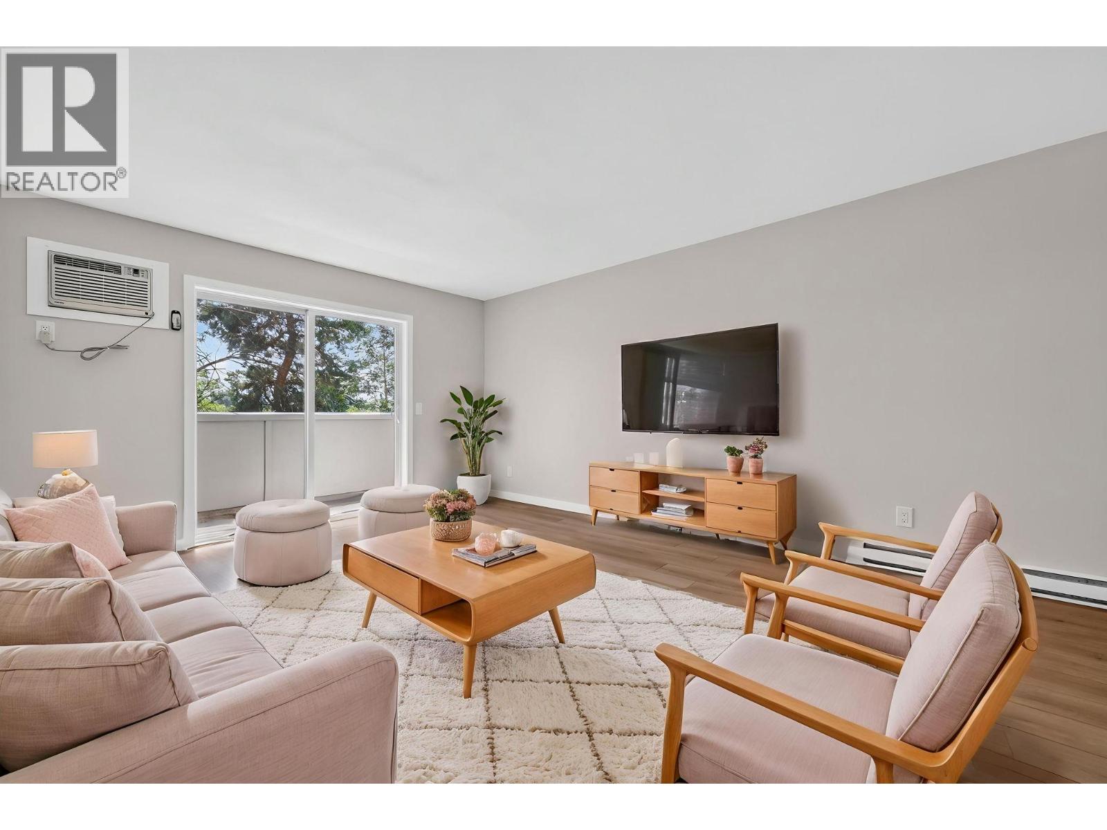 311 3180 De Montreuil Court, Kelowna