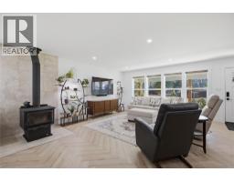 4pc Ensuite bath - 3747 Hilliam Road, Scotch Creek, BC V0E1M5 Photo 9