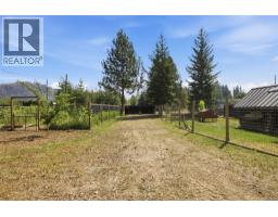 3747 Hilliam Road, Scotch Creek, BC V0E1M5 Photo 69
