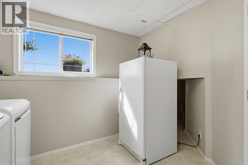Listing photo – 148 Dempsey Street, Red Deer