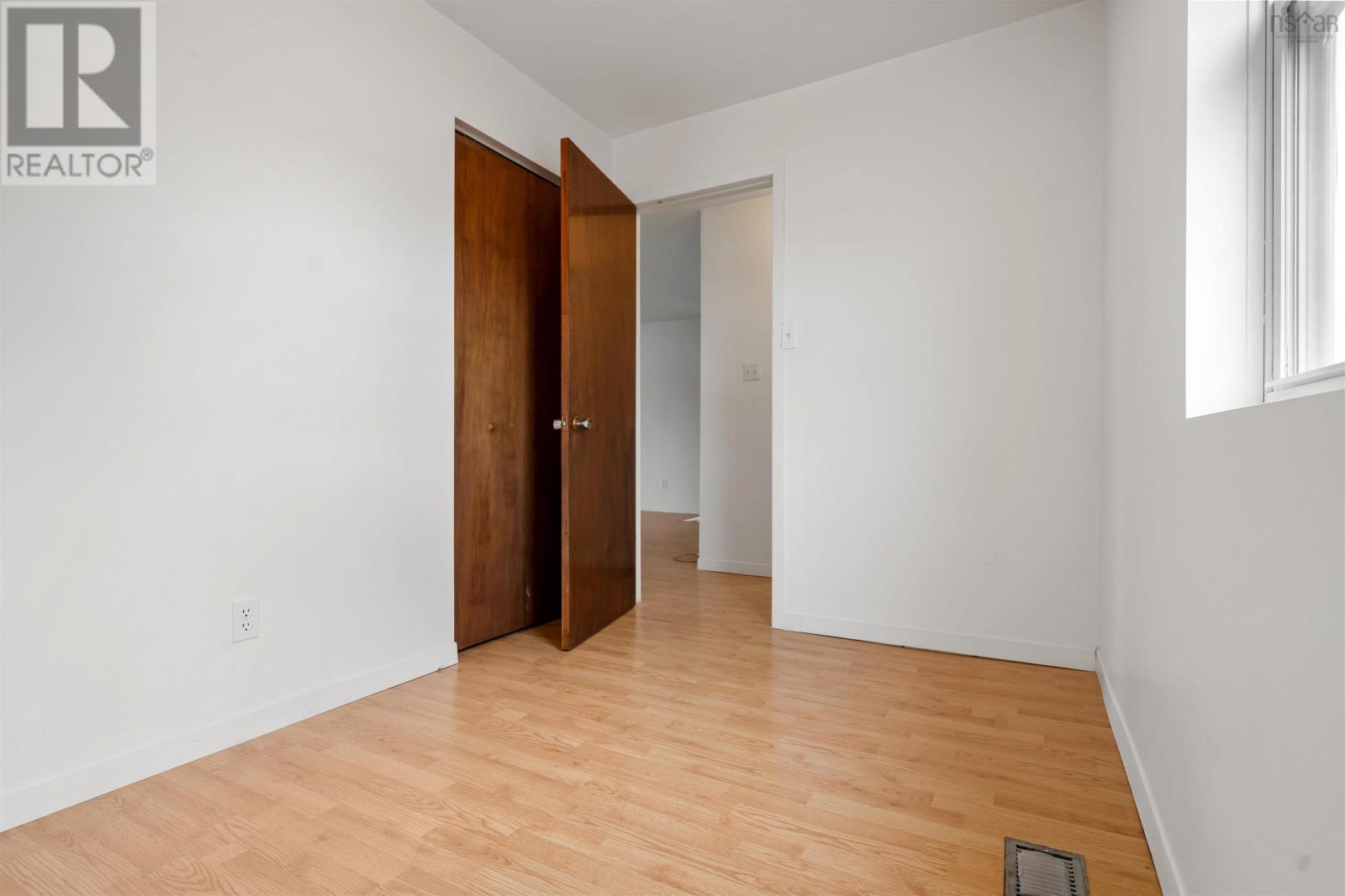 284 Willow Street - Image 36