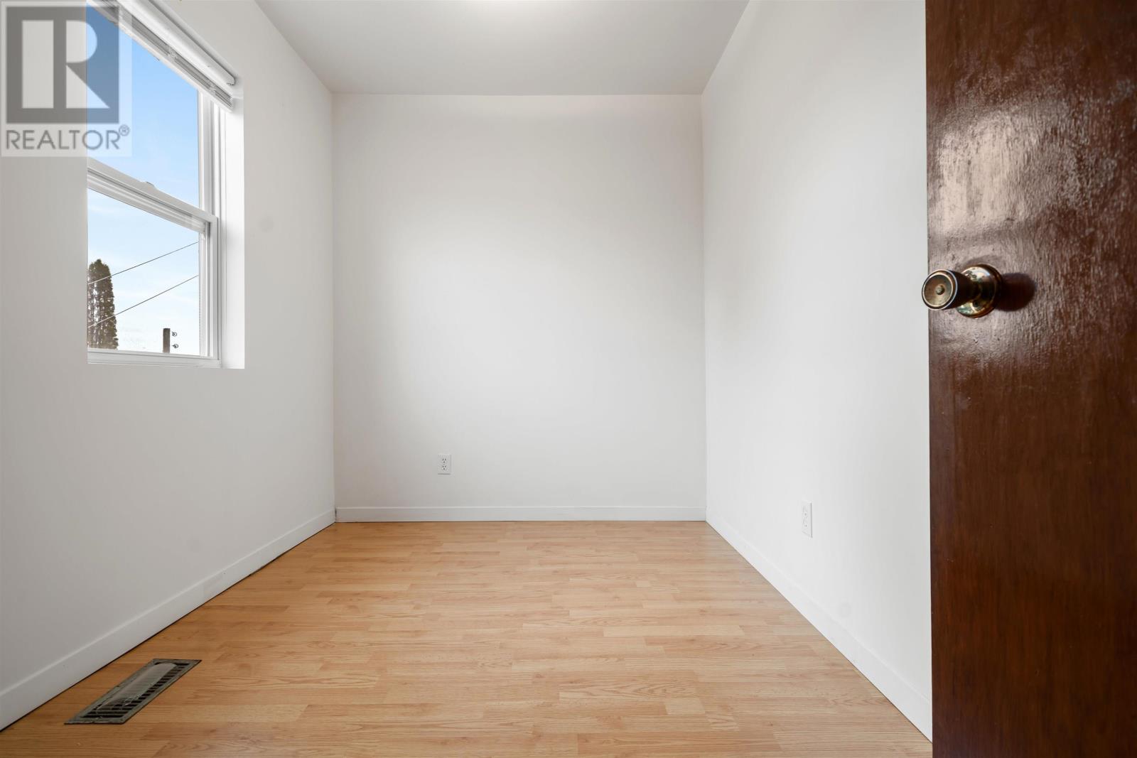 284 Willow Street - Image 35