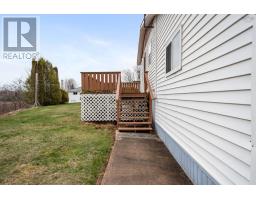 Foyer - 284 Willow Street, Parrsboro, NS B0M1S0 Photo 8