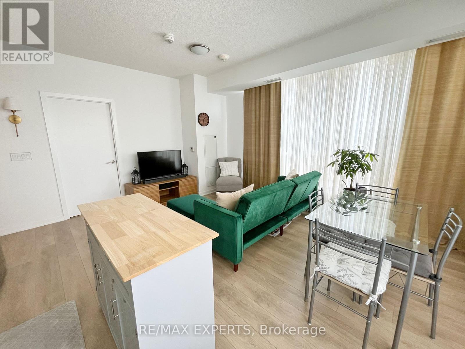 #419 38 FOREST MANOR ROAD - 12