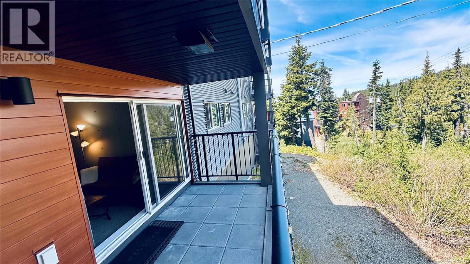 Property for sale at 106 695 Castle Crag Cres