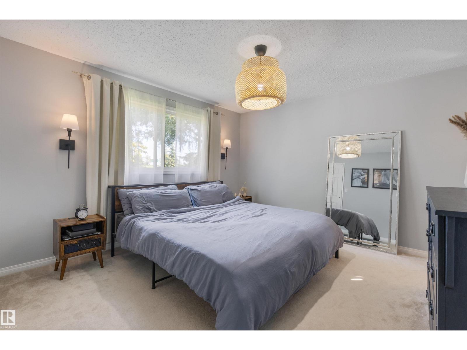 25 AMHERST CR - Image 24