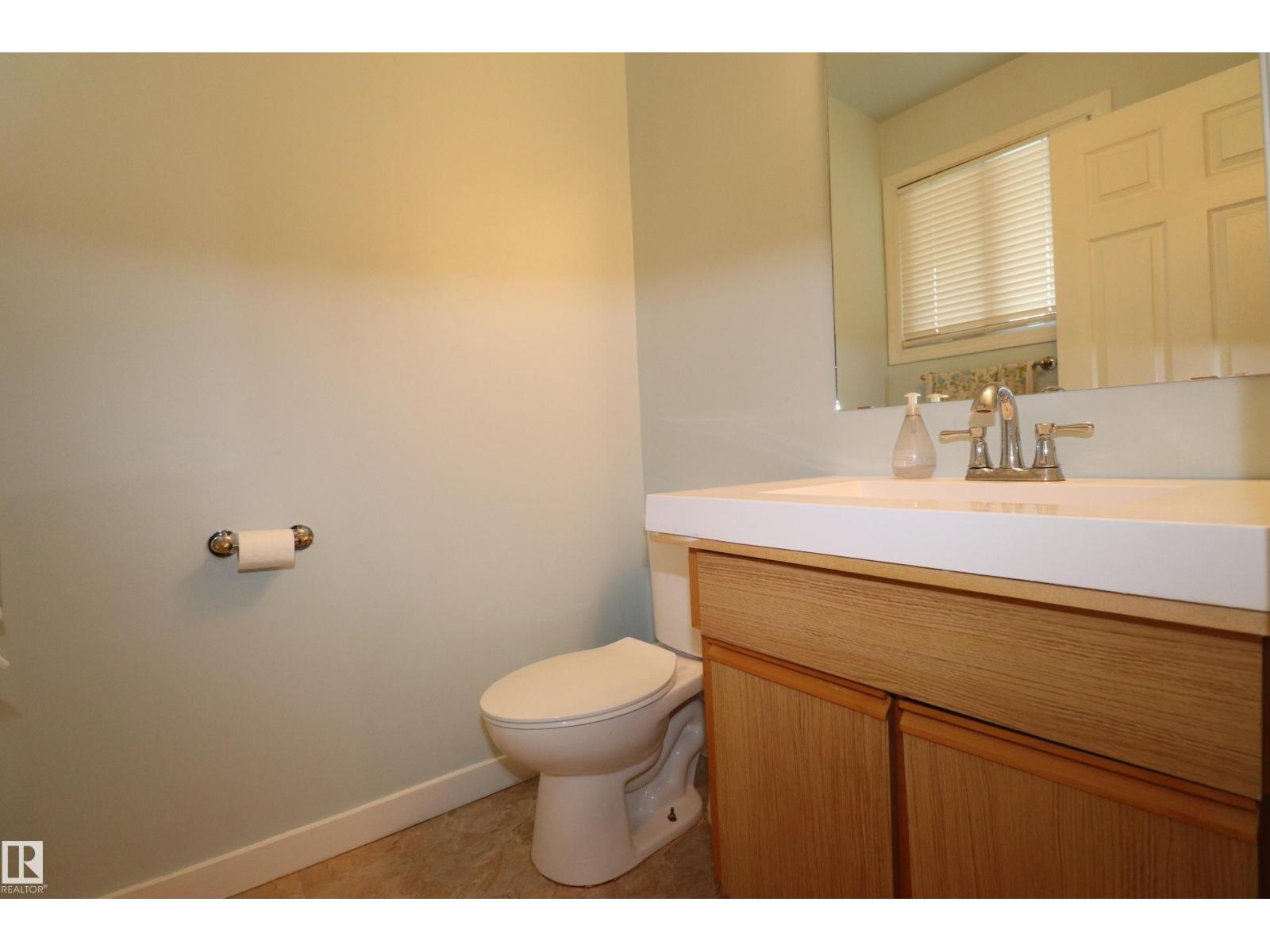 #26 4610 17 AV NW - 12