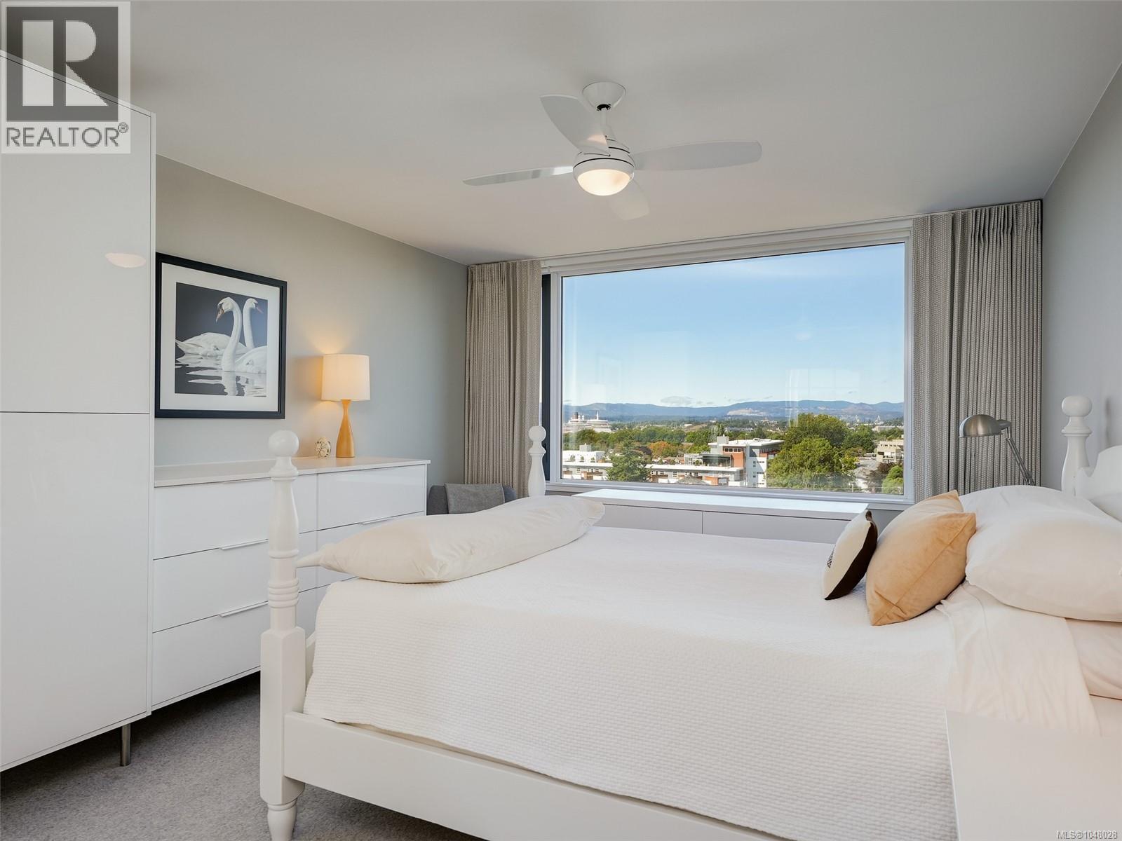 #704 139 Clarence St - 14