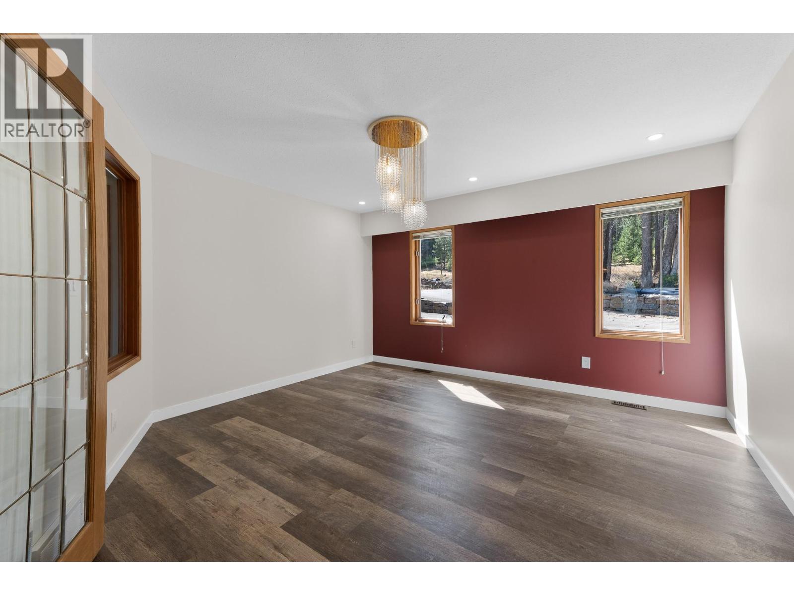 709 WEEKS Road - Image 19