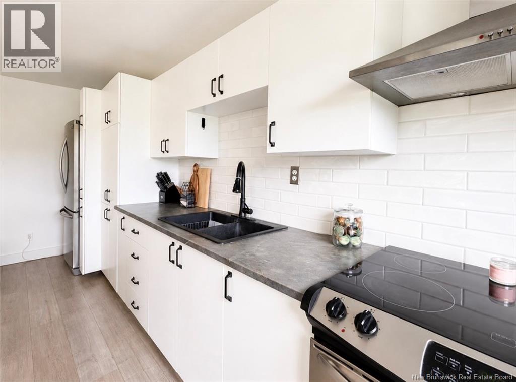 108 Kent Lodge - 13