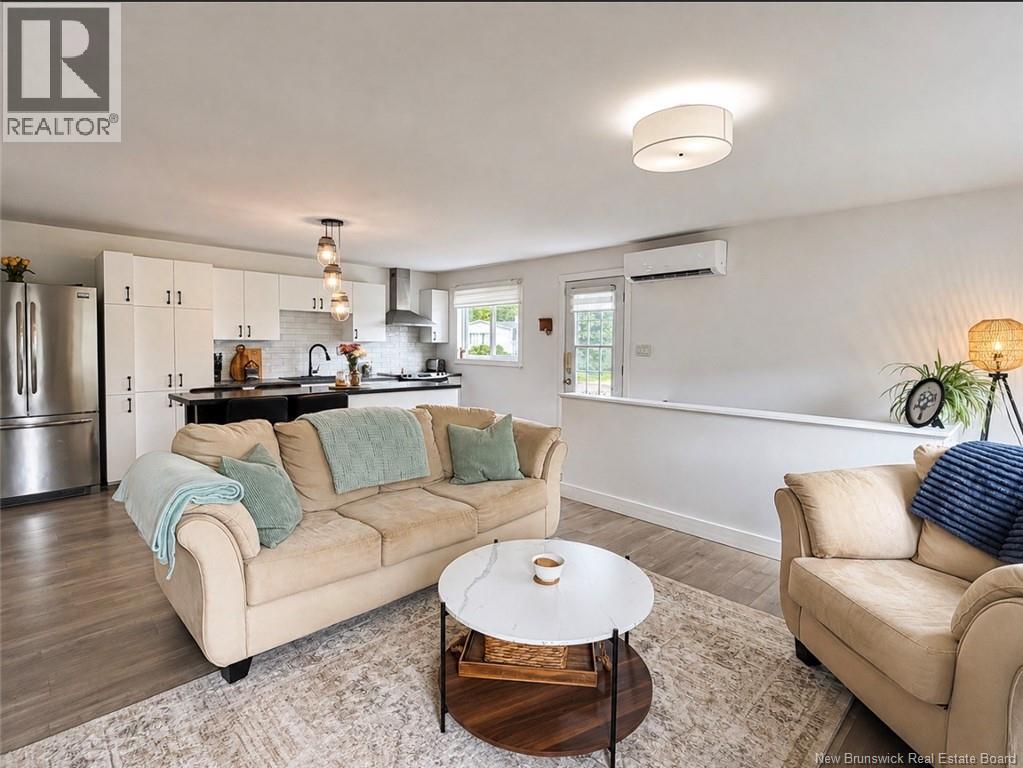 108 Kent Lodge - 8