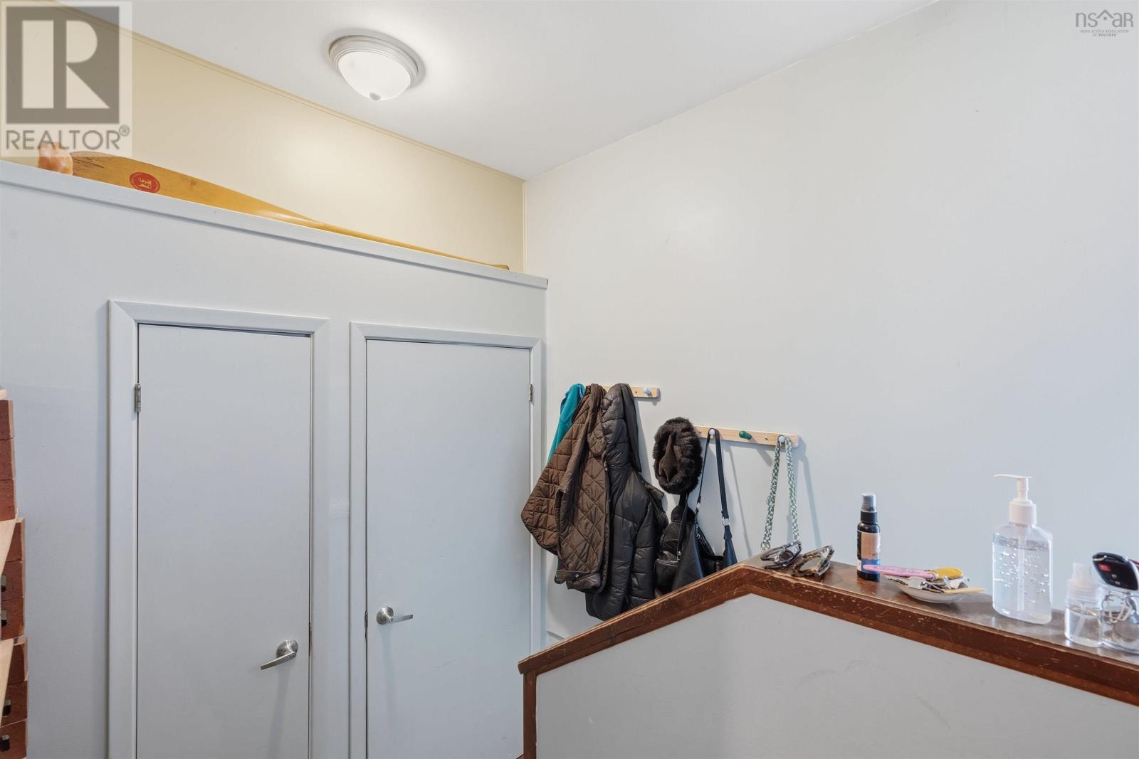 2126 Creighton Street - Image 44