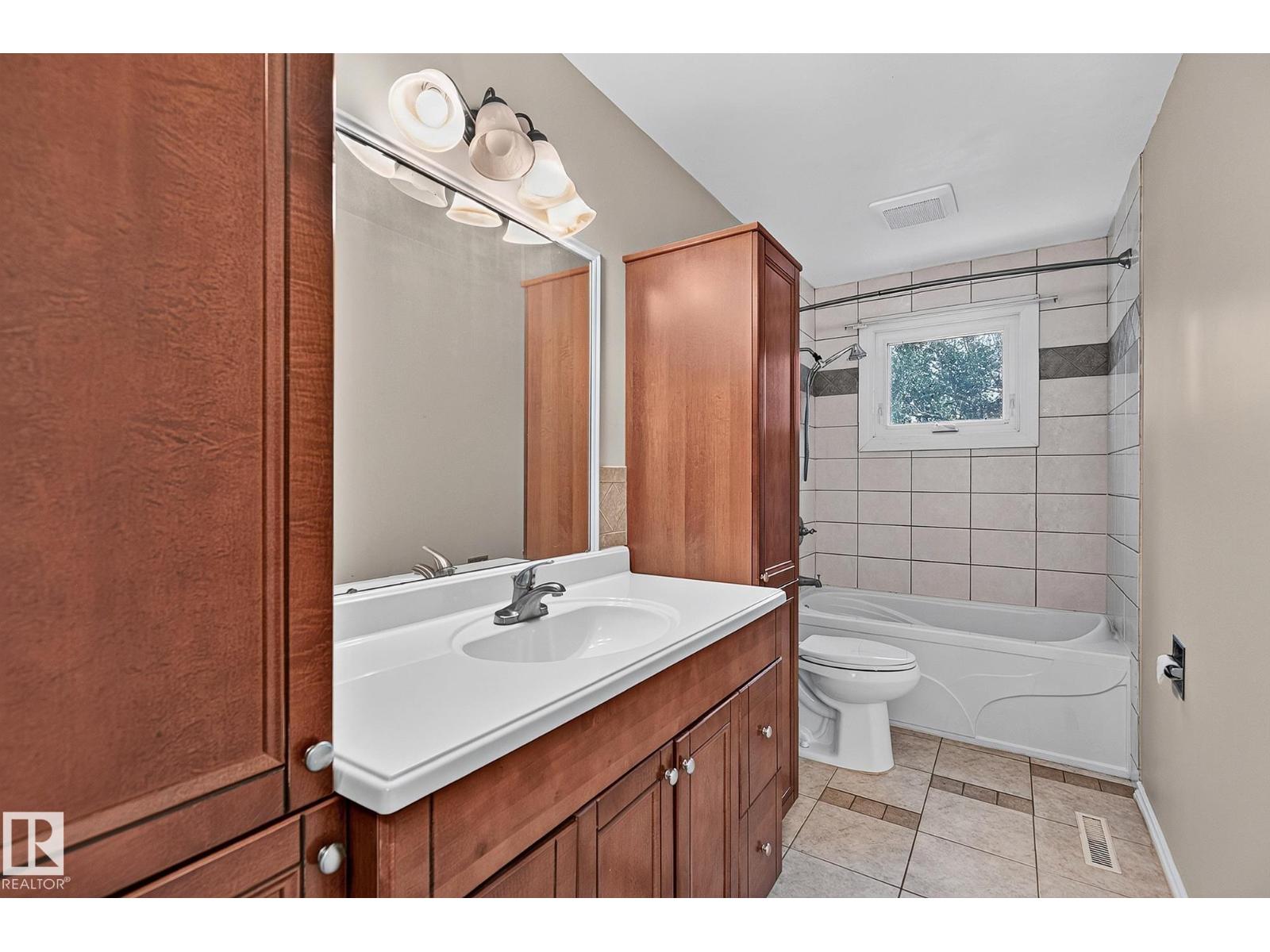 16016 78A AV NW - 18