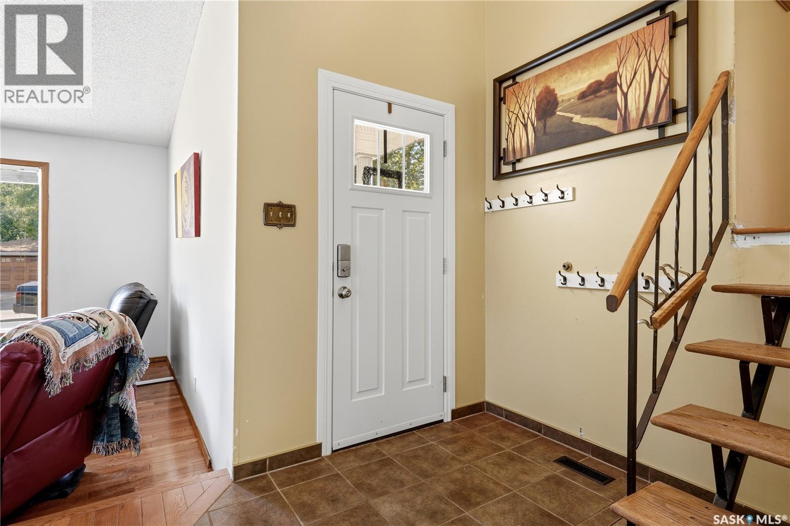 11 McSherry CRESCENT - 4
