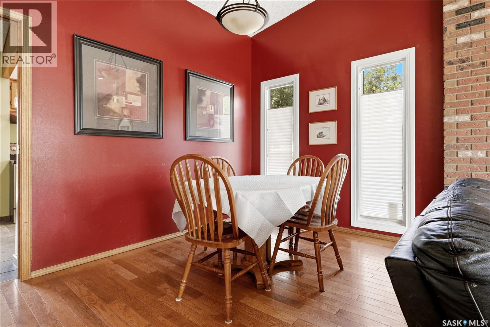 11 McSherry CRESCENT - 9