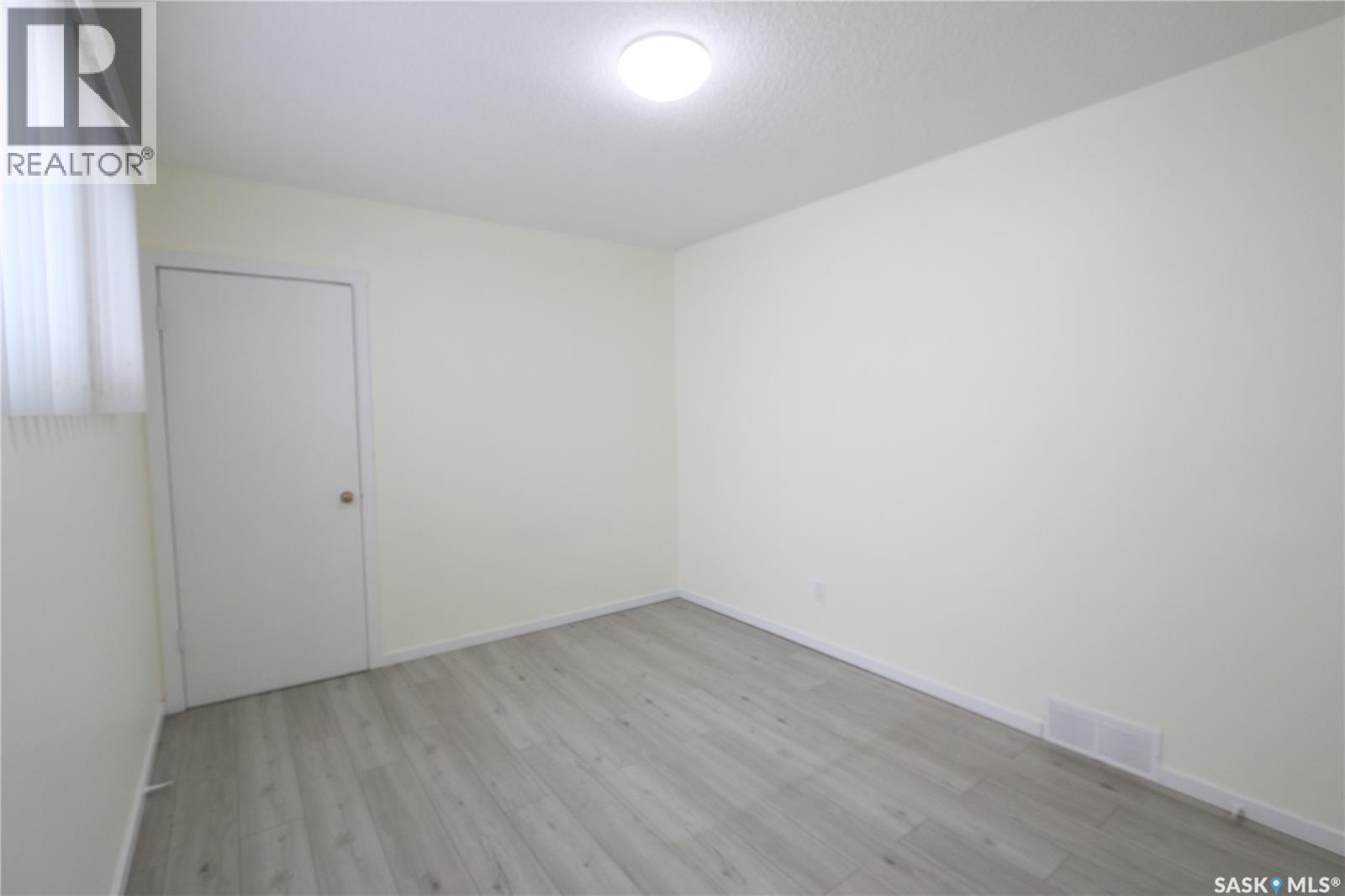 1162 Athol STREET - 20