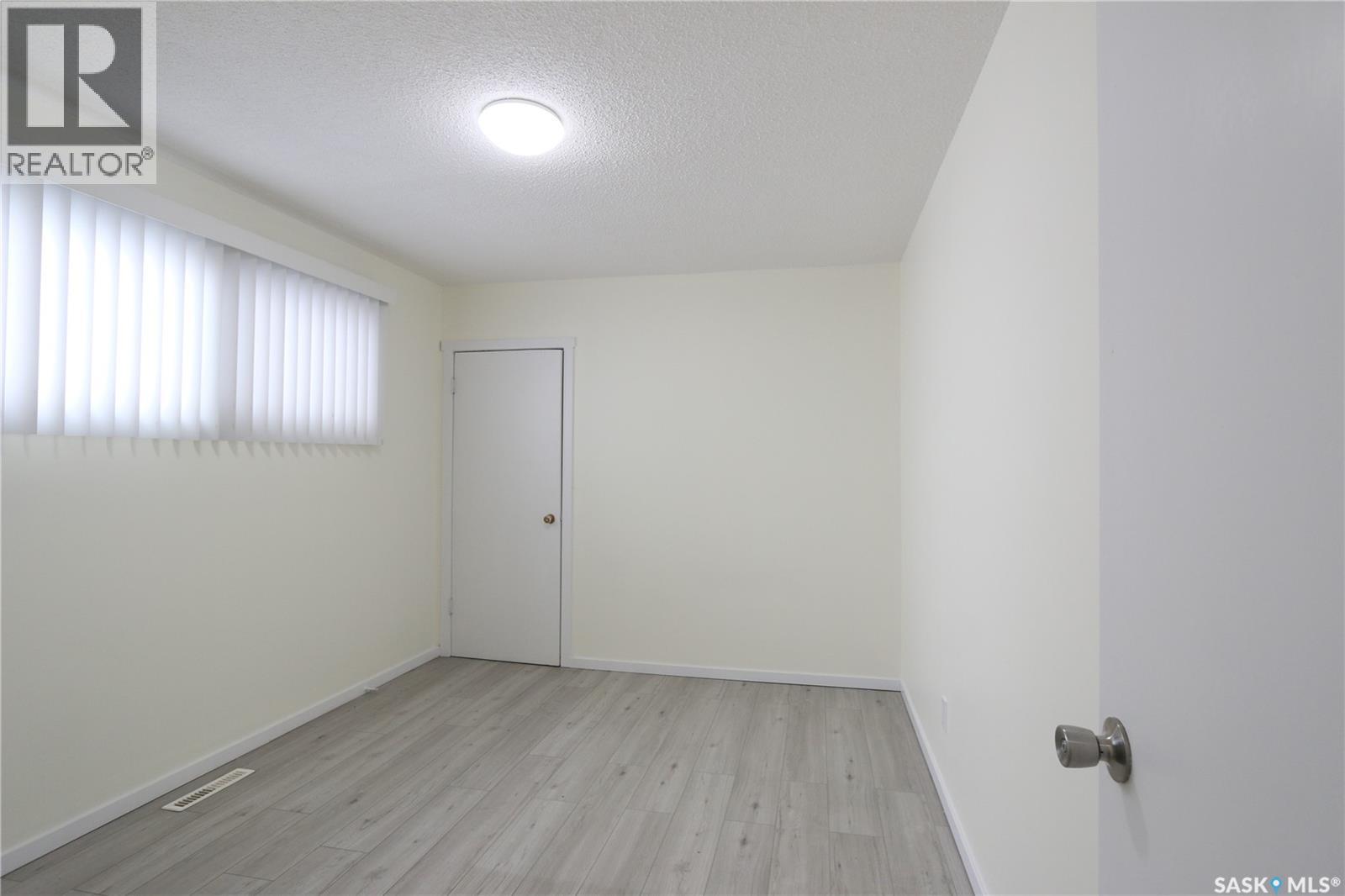 1162 Athol STREET - 23