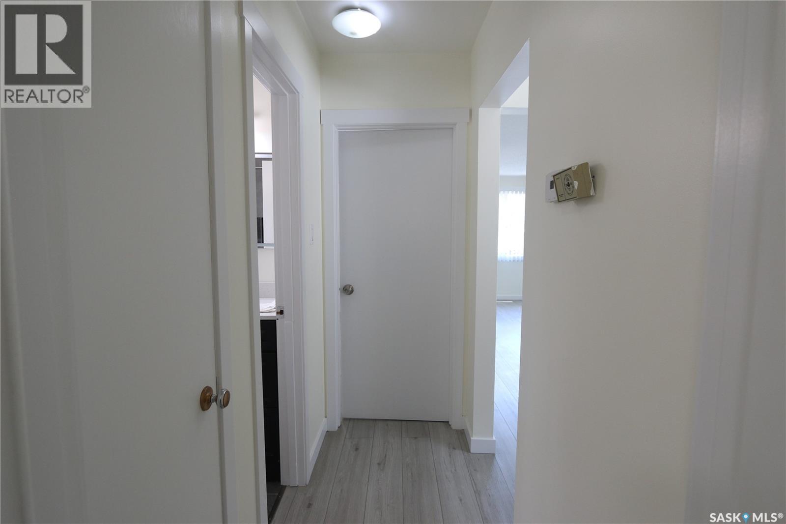 1162 Athol STREET - 24