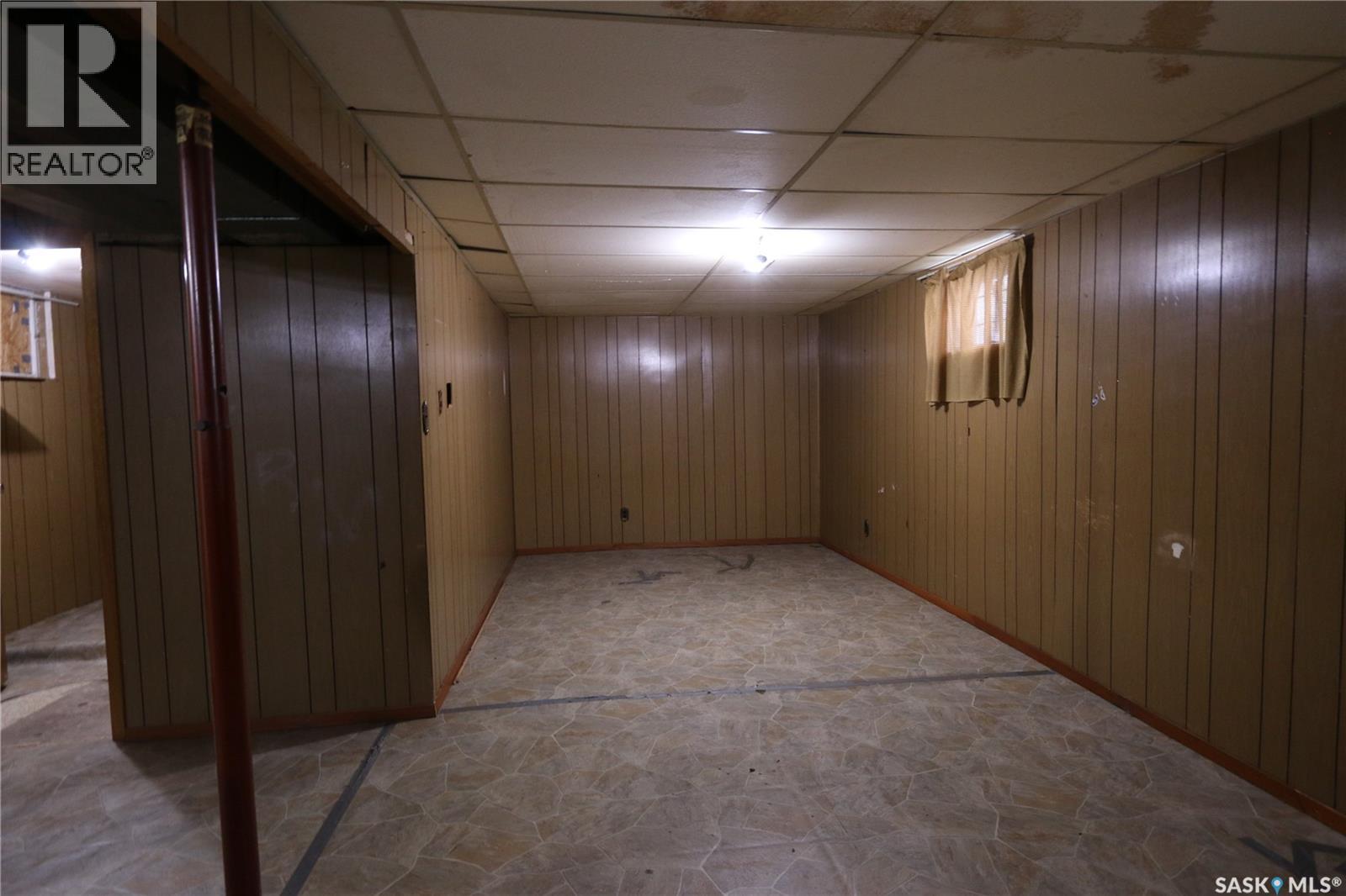 1162 Athol STREET - 33