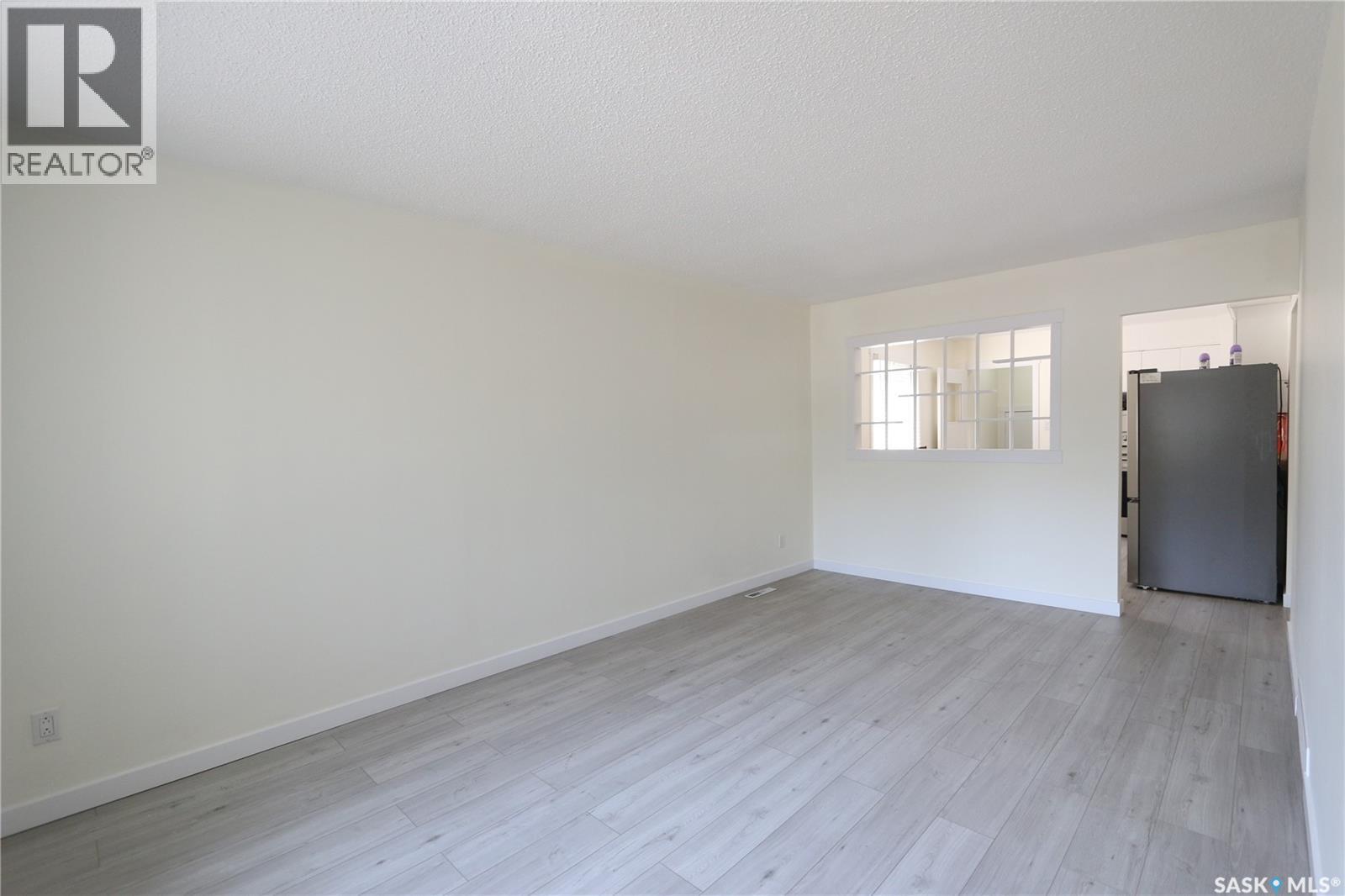 1162 Athol STREET - 7