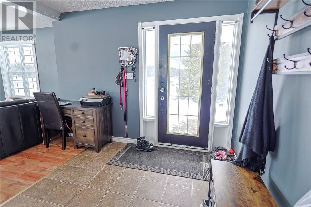 721 Piquette Road, Verner, Ontario, P0H2M0, Verner, Ontario — photo 4 of 5