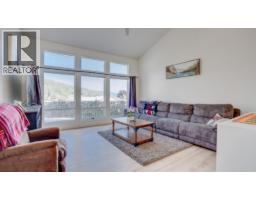 Kitchen - 29 Preston Crescent, Enderby, BC V4Y4C5 Photo 12
