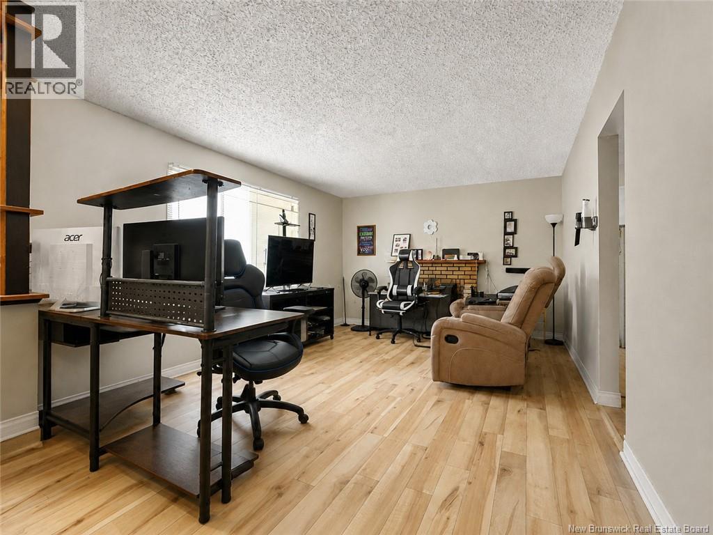 136-138 Crandall Street - Image 10