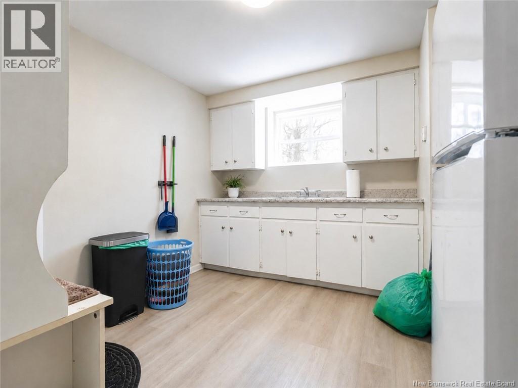 136-138 Crandall Street - Image 11