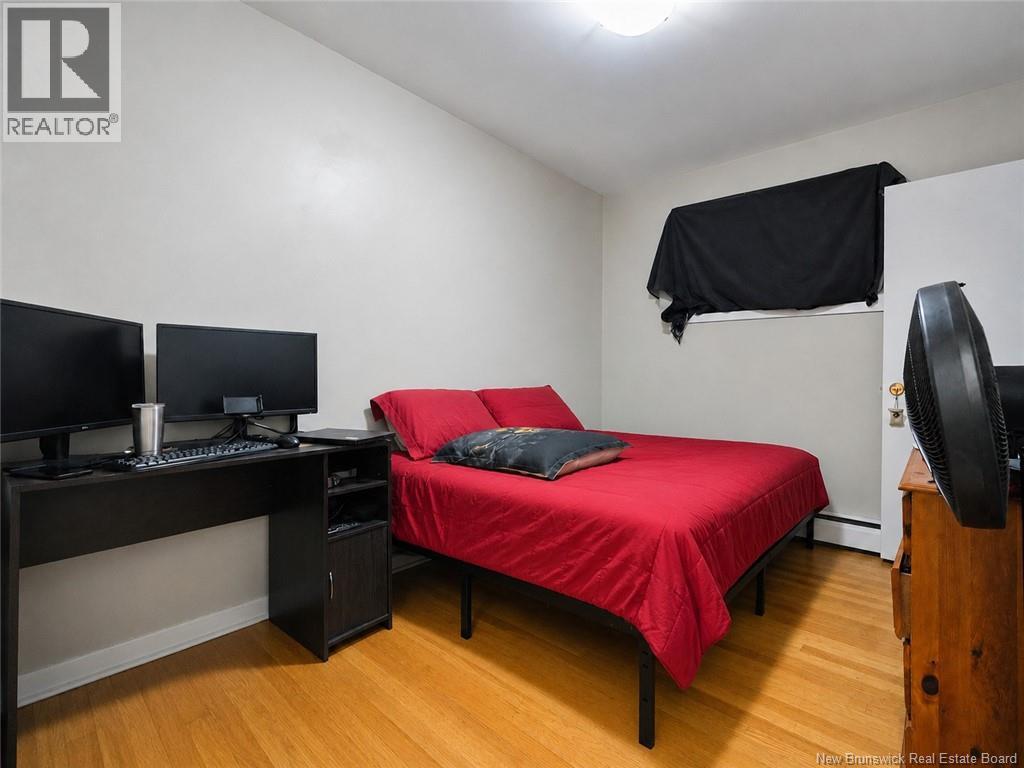 136-138 Crandall Street - Image 12