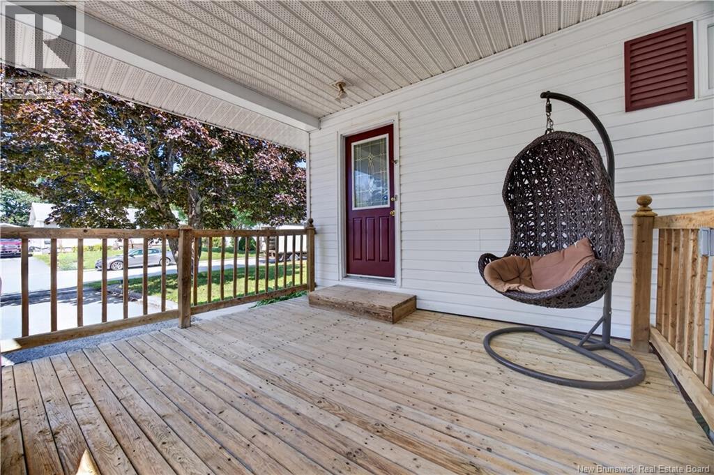 380 Sunset Avenue - Image 3