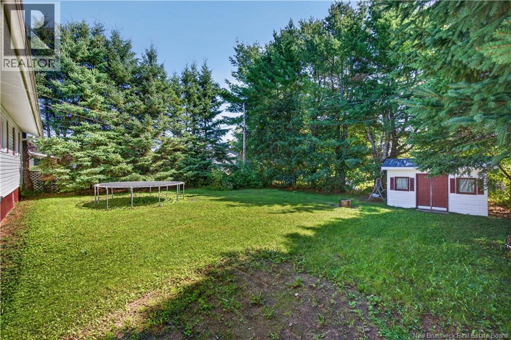 380 Sunset Avenue - Image 34
