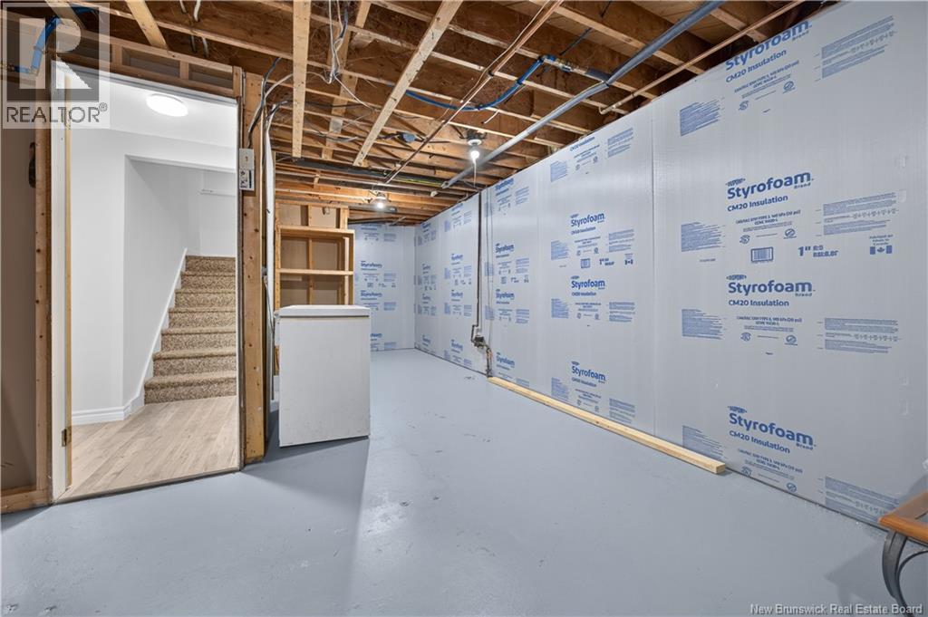 380 Sunset Avenue - Image 22