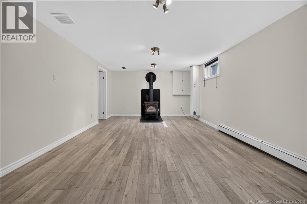 380 Sunset Avenue - 25